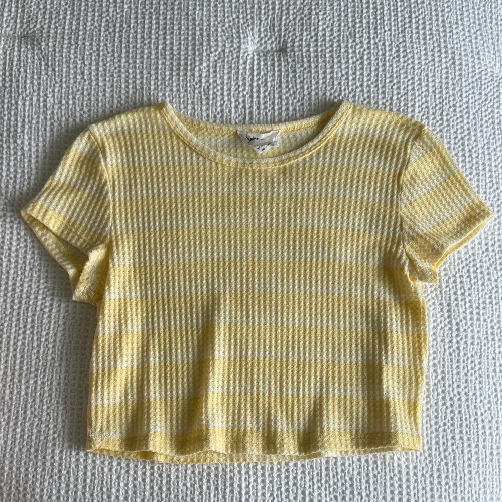 Sadie and Sage Light Yellow and White Striped Top Size Medium